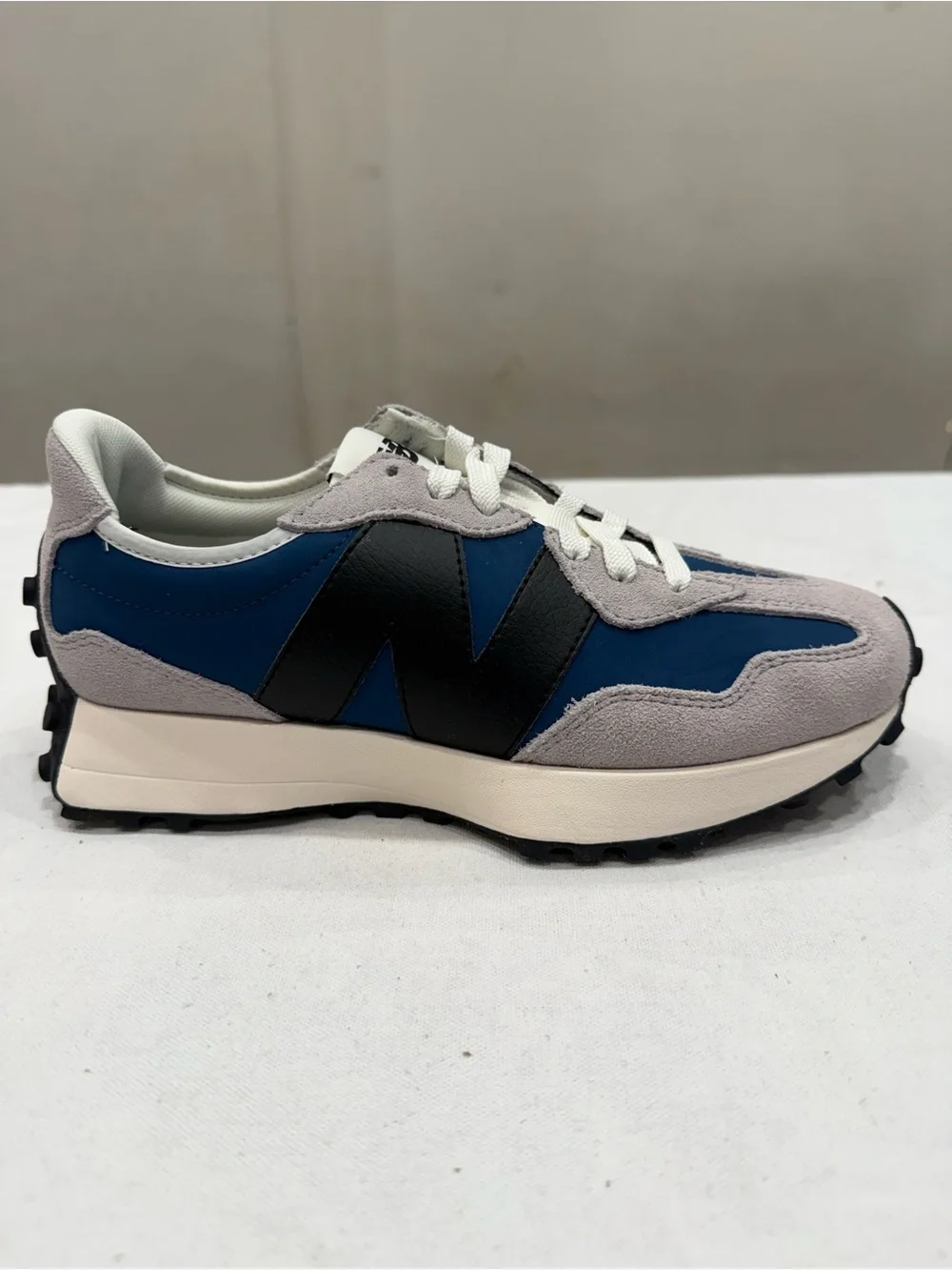 New Balance MS327LU1 Unisex Lifestyle Sneaker Blue/ Gray